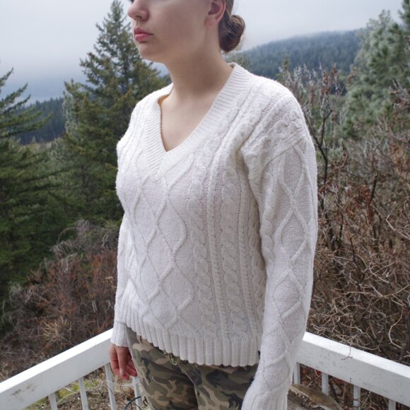 Ladies Cable Knit U.S Polo Assn. Sweater - Picture 4 of 6